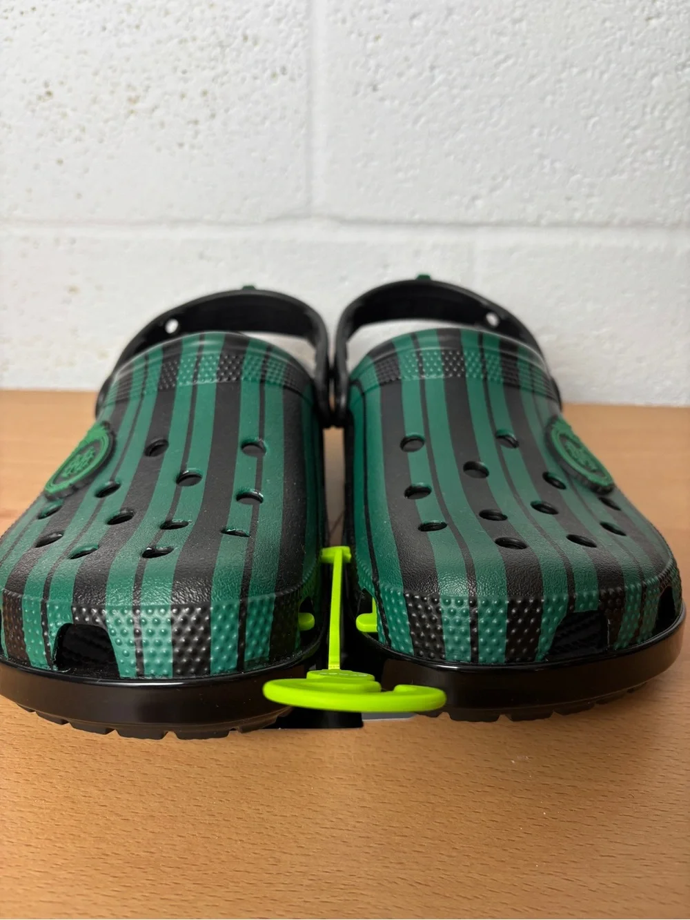 CROCS fun striped